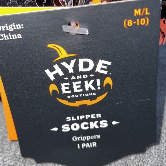 Hyde & EEK! Boutique Pumpkin Flip Sequin Pull-On Slipper Socks with Grippers - Picture 9 of 10